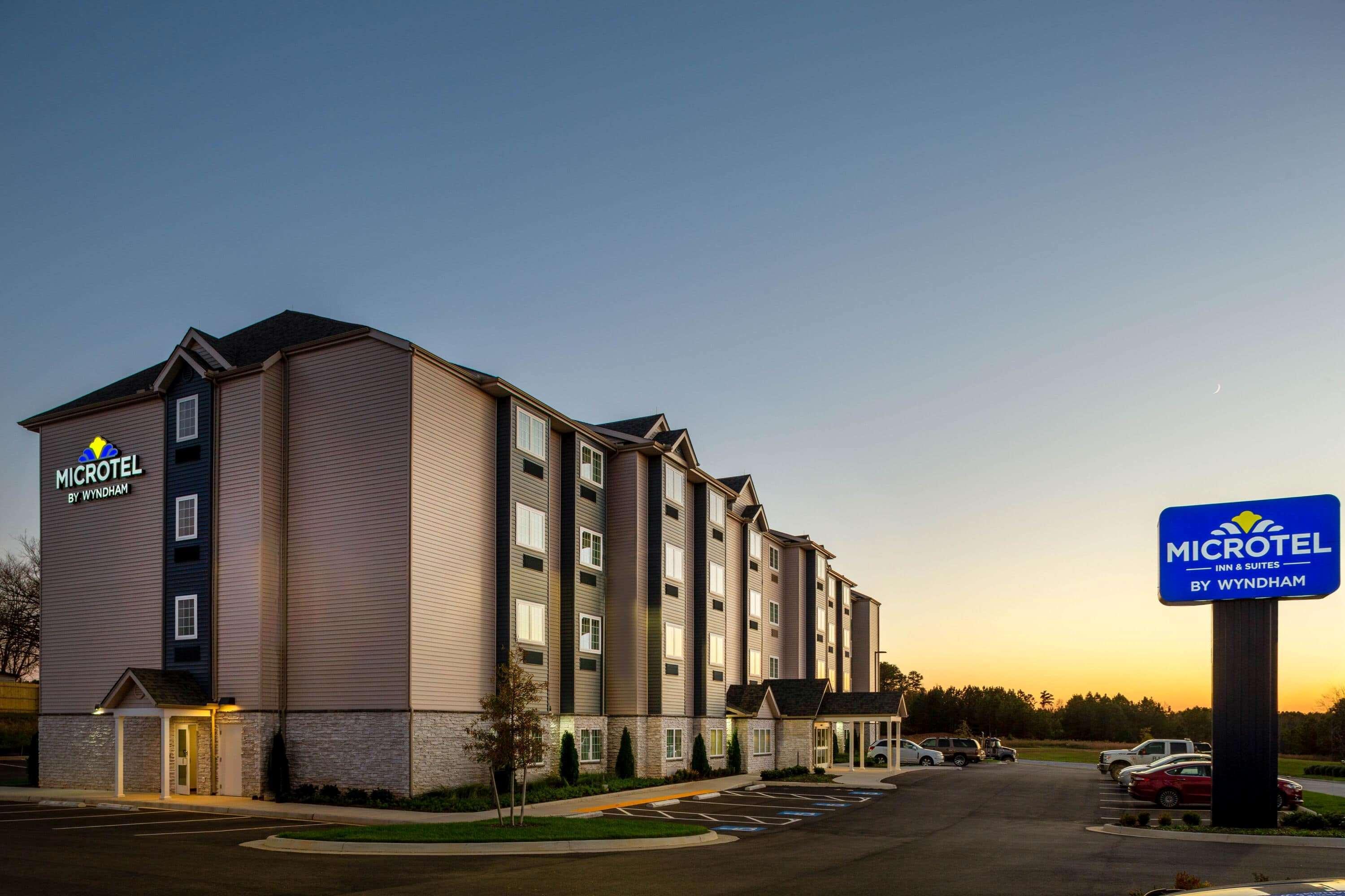 Microtel Inn Suites By Wyndham South Hill Exterior photo